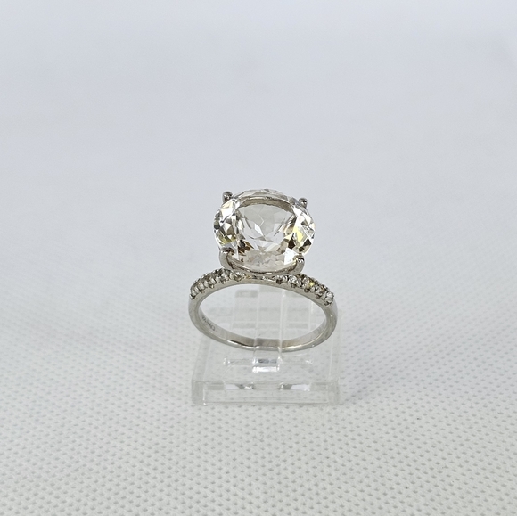 Genuine White Topaz Ring Platinum over Sterling Silver Sz 8! 😲 - Picture 3 of 12